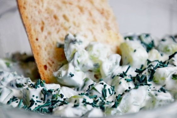 tzatziki con espirulina